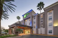 Holiday Inn Express & Suites Orlando International Airport Hotels in Belle Isle