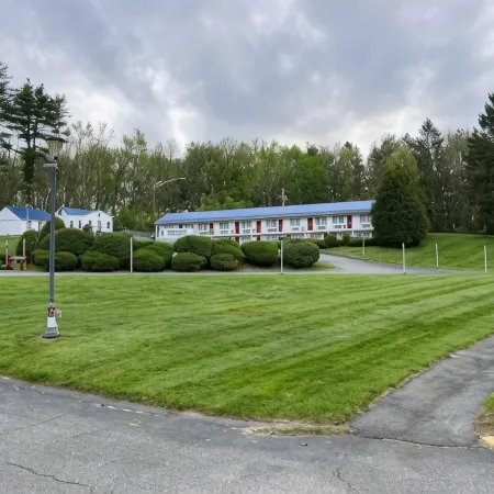 Economy Lodge 682 Main St Sturbridge