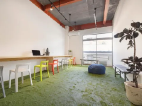 コリビングアンドカフェサンド 今治のホテル