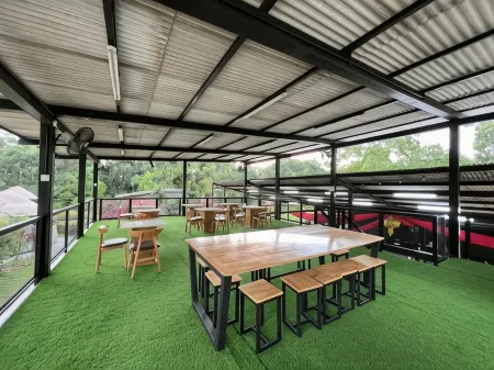 Play at Lot 31 Eco Orchard Melaka Отели в г. Тангкак