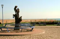 Ferienwohnungen Villa Waldblick Hotels in Zempin