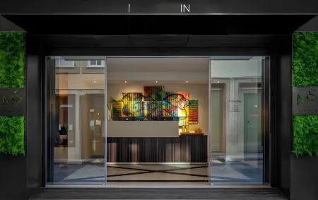 Hotel Moon & Sun Porto Отели рядом с достопримечательностью «Университет Порту»