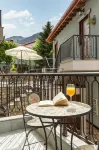 Meydani Suites - 3-Star