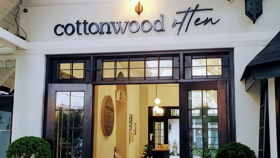 Cottonwood Boutique Heritage Otten