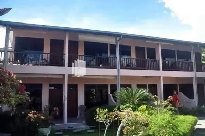 Bernard Guest House Hotel di Tomok