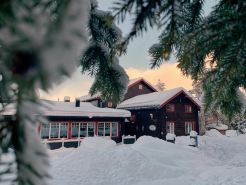 Olarsgården Hotell & Restaurang