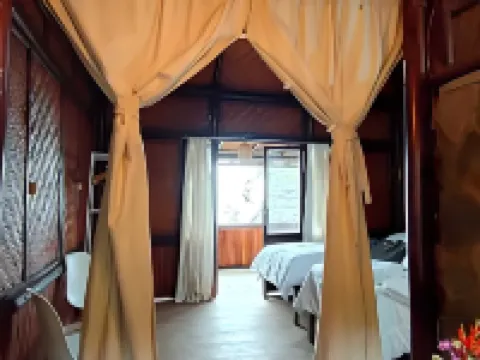 KELIMUTU PARADISO RESORT Hotels in Ende