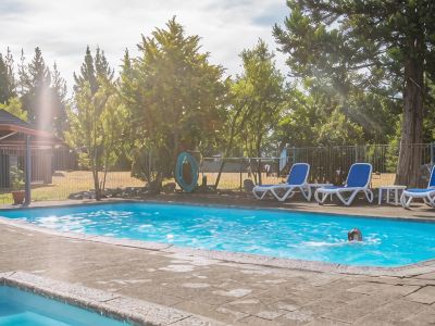 Parklands Motorlodge & Holiday Park