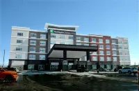 Holiday Inn Express & Suites Edmonton SW – Windermere