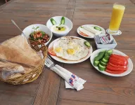 Four Seasons Halat
