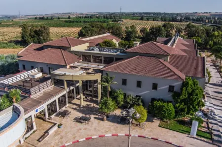 Yarden Estate Boutique Hotel Отели в г. Кирьят-Шмона