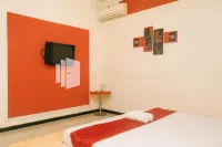 Pits Hotel Mitra RedDoorz Near Atom Mall Hotels in Simokerto