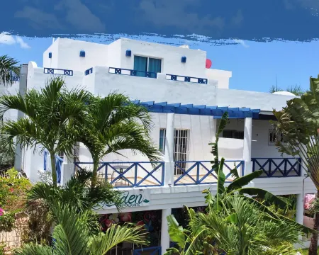 Tribe Inn & Rooftop Lounge