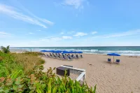 Tideline Palm Beach Ocean Resort and Spa - Beach