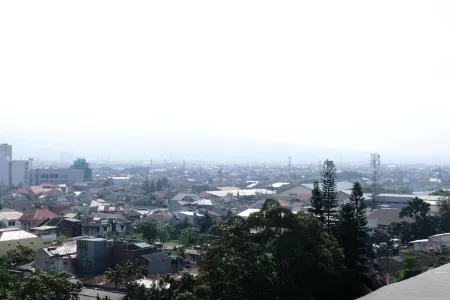 Cozy Studio Room at Suites @Metro