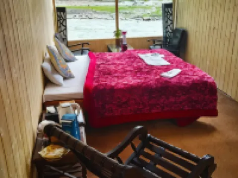 Sheenwoods Riverside Resort & Spa Hotels in Ganderbal