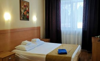 Otkrytyi Termalnyi Bassein