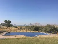 The Jawai Sagar Resort - Swimmingpools