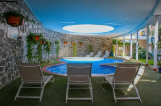 Country Hotel & Suites