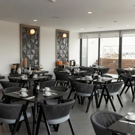 TH Hotel & Vivienda