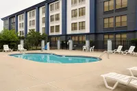 Clarion Pointe Jacksonville Near Camp Lejeune
