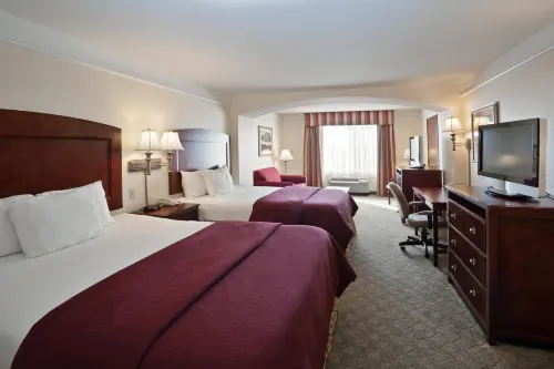 La Quinta Inn & Suites by Wyndham Dodge City Hotels in Dodge City