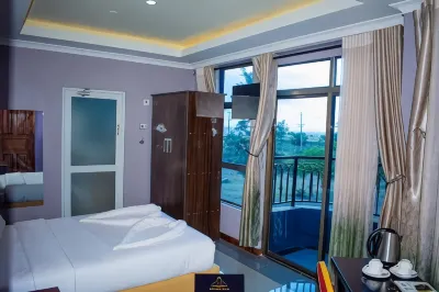 Hotel Taji Hotels near Covent Garden