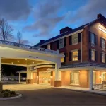 Hampton Inn & Suites Manchester