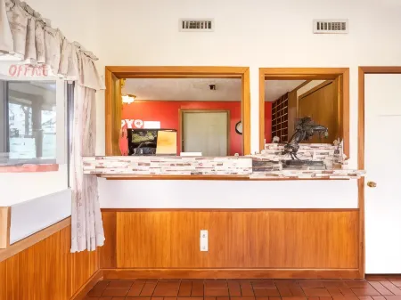 OYO Hotel Daleville Al Hwy 84 Отели в г. Озарк