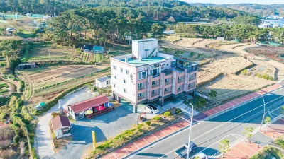 Ulsan Woongji Pension Hotels near Jujeon Beach