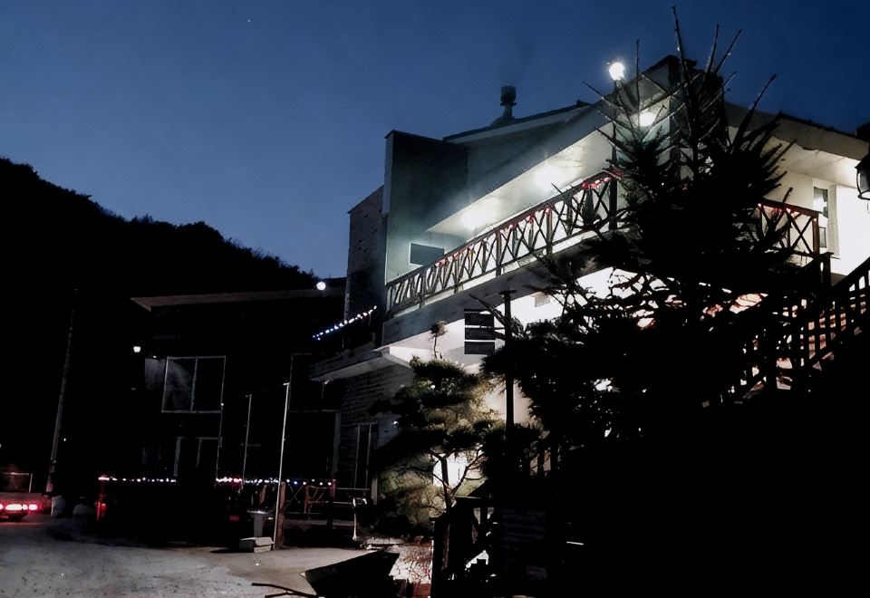 펜션 외부 전경
