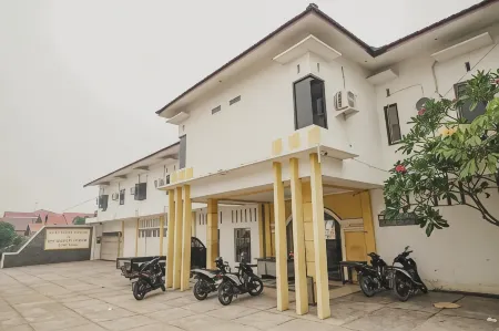 RedDoorz Syariah @ Pasir Putih Jambi Отели в г. Talang Bakung