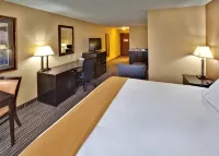 Holiday Inn Express & Suites Council Bluffs - Conv Ctr Area