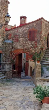 Charm & Relaxation in the Historic Center of the Medieval Village