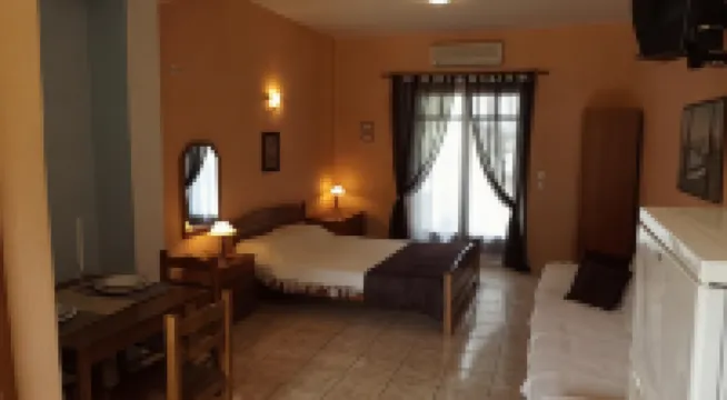 Pefka Studios & Apartments