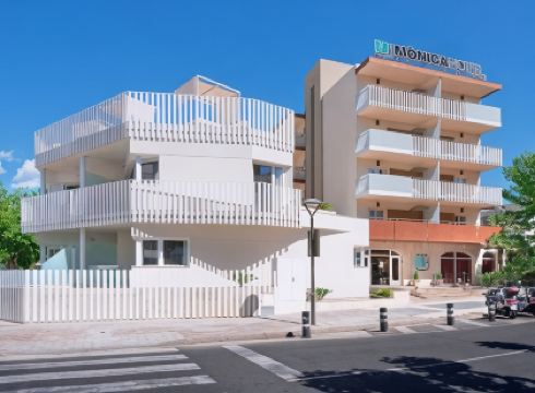 Mònica Hotel