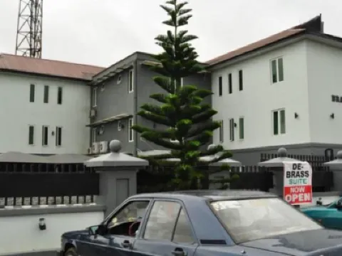 De Brass Suites Hotel - Deluxe Hoteles en 