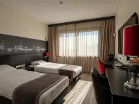 Bastion Hotel Vlaardingen Отели рядом с достопримечательностью «Эмхавен»