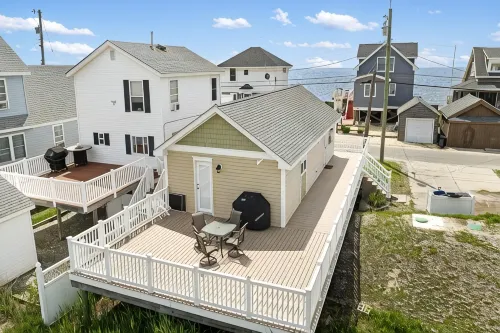 Reeds beach retreat 2 bedroom with water view