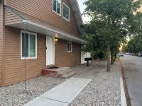 Quiet 2Br Condo Near Downtown