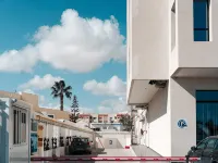 The Z Hotel Sfax - موقف سيارات