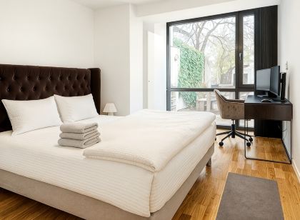 Newly renovated 3 BedRm, Spacious 80m sq, comtemporary Apartment in Central Trendy Oslo-Grunnerlokka