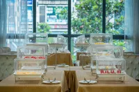 Celebrity Hotel - Bữa sáng