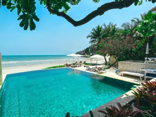 Nern Chalet Beachfront Hotel - 3-Star
