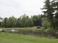 The Ponds at Foxhollow Hotels in Lee
