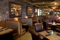 Sandman Signature Vancouver Airport Hotel & Resort - Breakfast