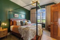 Luxury 5Br Estate: Bourbon Bar, Spa, Pool, 100" Cinema, 12 Mins to Bardstown