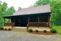 Rustic Log Home, 2 Bedroom with loft, Quiet and Secluded. - Homestays