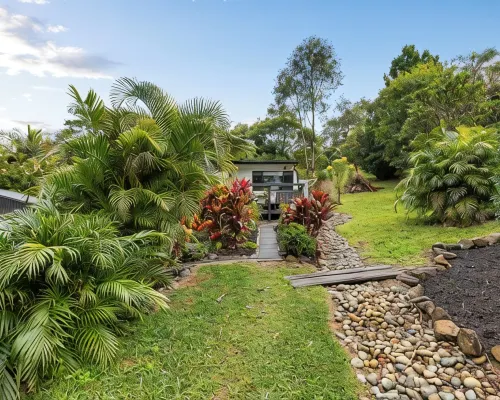 Emerald Beach Eucalyptus Cottage Hotels in Emerald Beach
