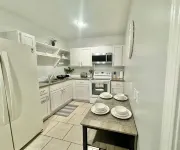 Home in Downtown Concord - Homestays